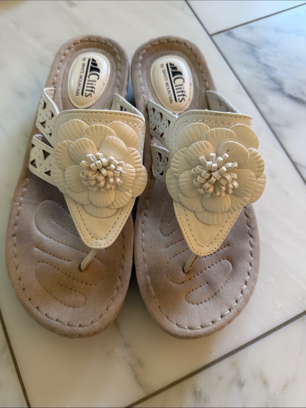 Cliffs by WHITE MOUNTAIN Cream Floral Thong Sandals with Layered Flower